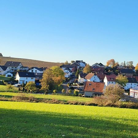 Sunny Flat In Bad Driburg With Garden Appartement Buitenkant foto
