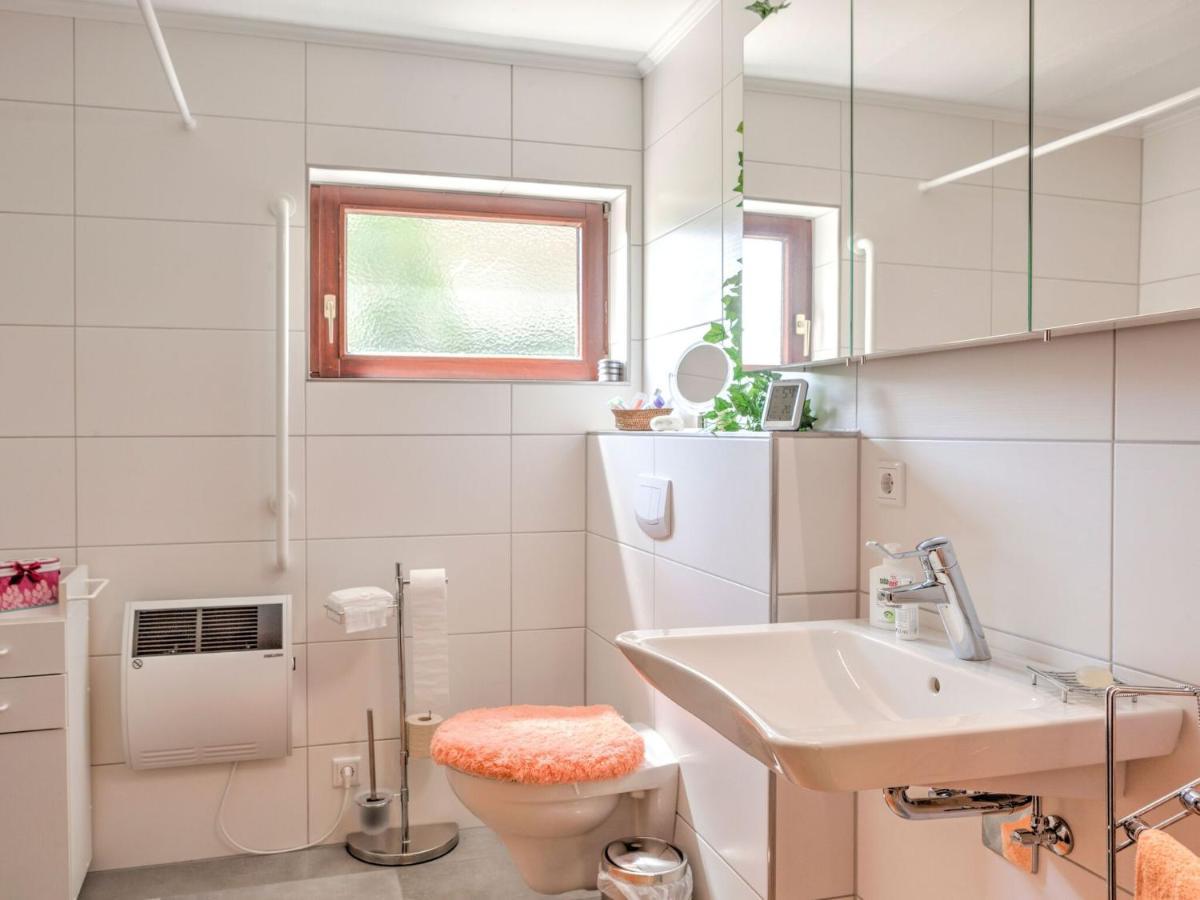 Sunny Flat In Bad Driburg With Garden Appartement Buitenkant foto