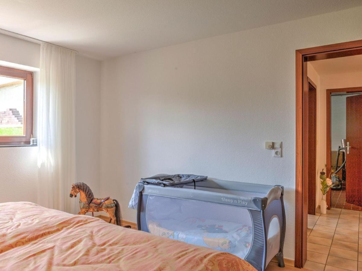 Sunny Flat In Bad Driburg With Garden Appartement Buitenkant foto