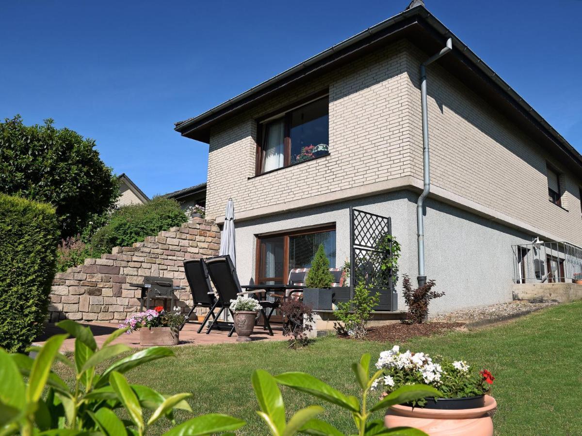 Sunny Flat In Bad Driburg With Garden Appartement Buitenkant foto